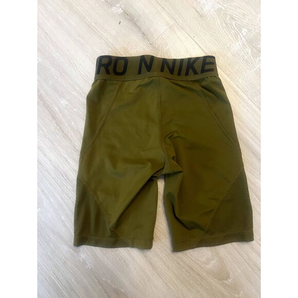 Nike Pro Women’s 8” Compression Shorts – XS Olive Green - Picture 3 of 5